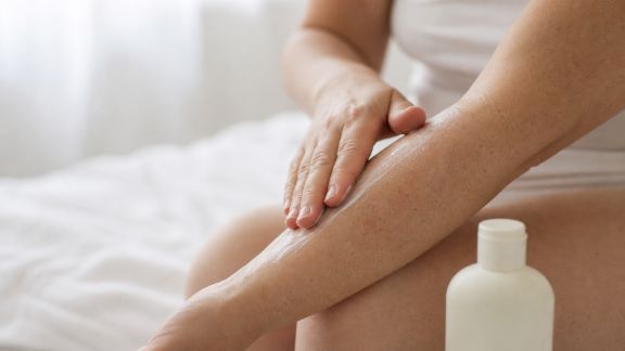 Peaux atopiques : routines et conseils adaptés aux besoins spécifiques du corps