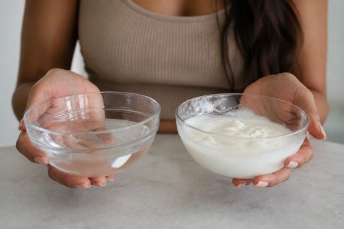 Protéines versus hydratation : comment équilibrer ses soins pour des cheveux en pleine santé