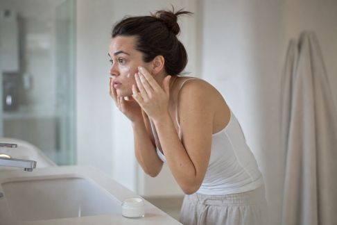 Hydratation express : solutions pour les peaux pressées et actives