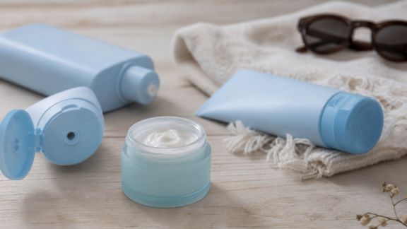 Trouvez la meilleure crème après-soleil : notre comparatif de l’été