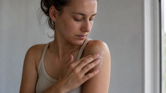 Lutter contre la pollution : protéger sa peau du corps au quotidien