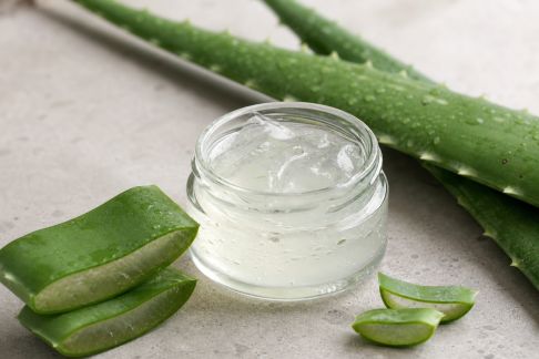 Les bienfaits des soins visage à base d’aloe vera : usages et précautions